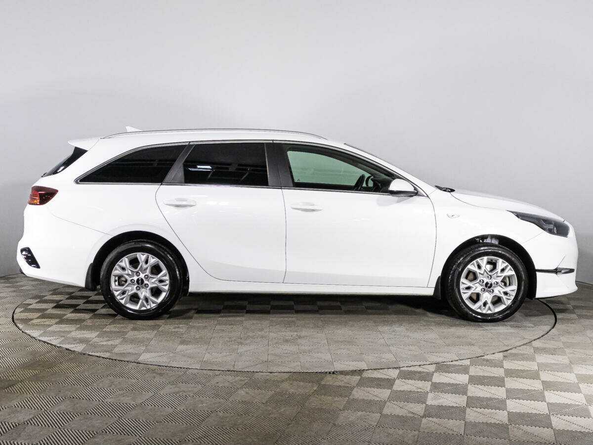 Купить Kia Ceed, 2023, 38 421 км.. Фото: #3