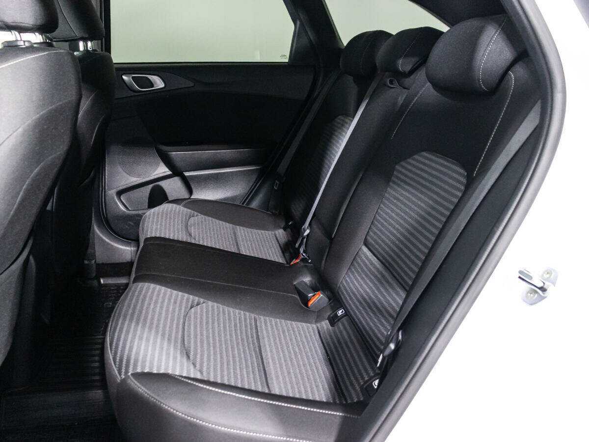 Купить Kia Ceed, 2023, 38 421 км.. Фото: #9