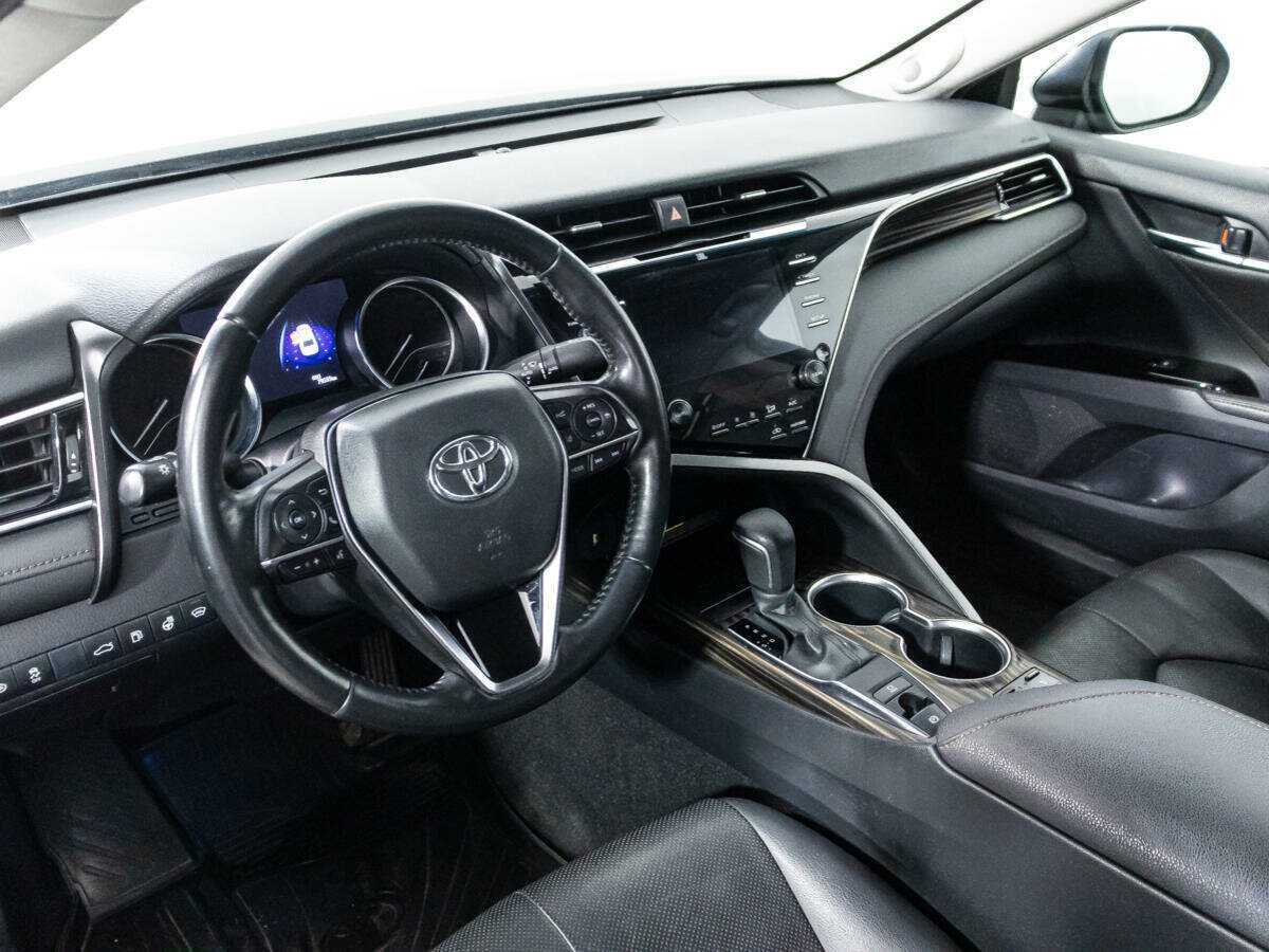 Купить Toyota Camry, 2018, 79 554 км.. Фото: #10