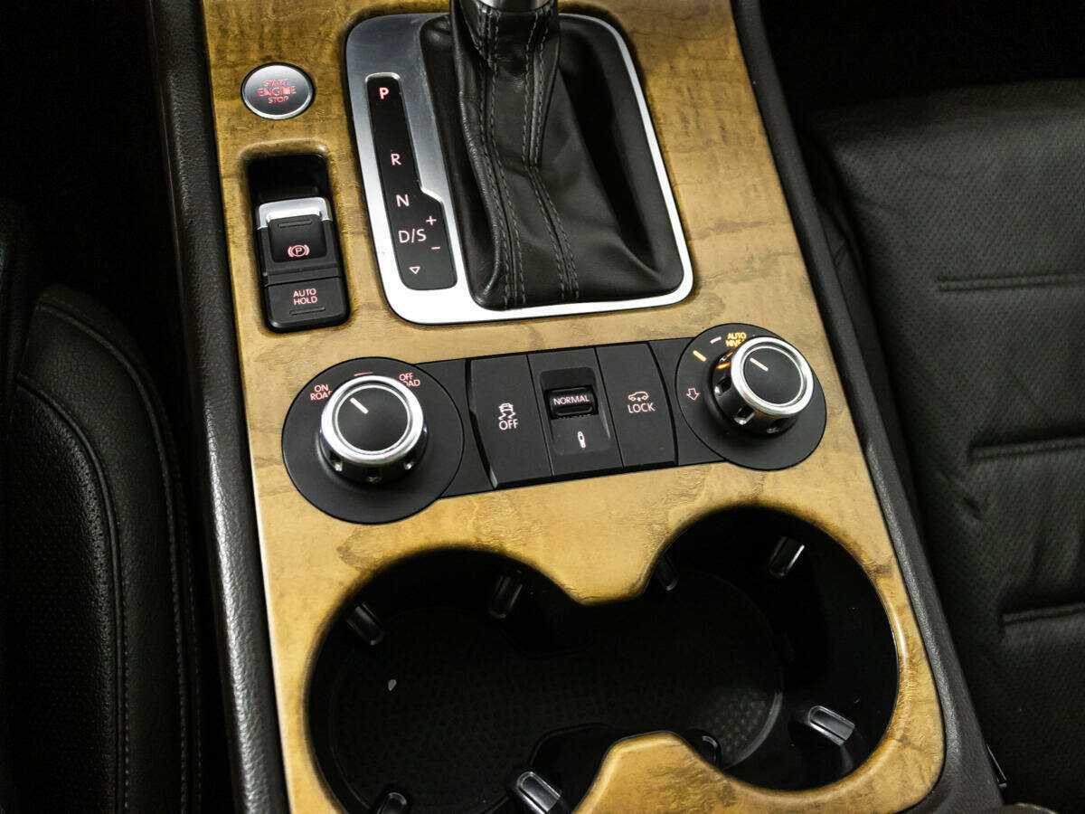 Купить Volkswagen Touareg, 2013, 221 751 км.. Фото: #15