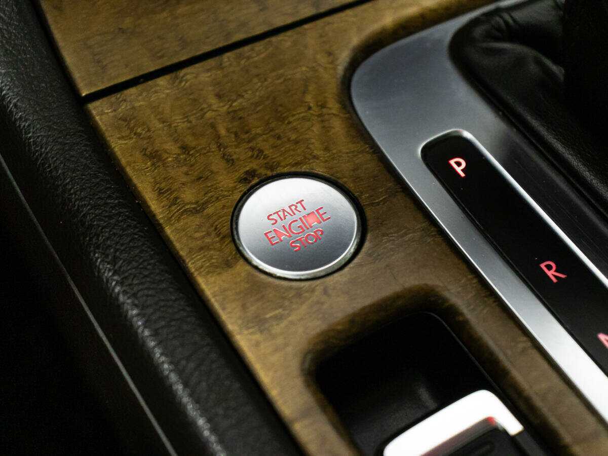 Купить Volkswagen Touareg, 2013, 221 751 км.. Фото: #17