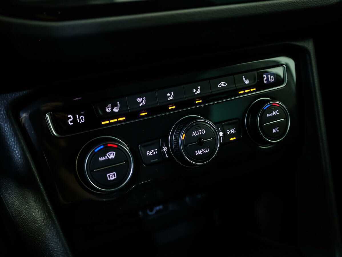 Купить Volkswagen Tiguan, 2019, 74 198 км.. Фото: #13