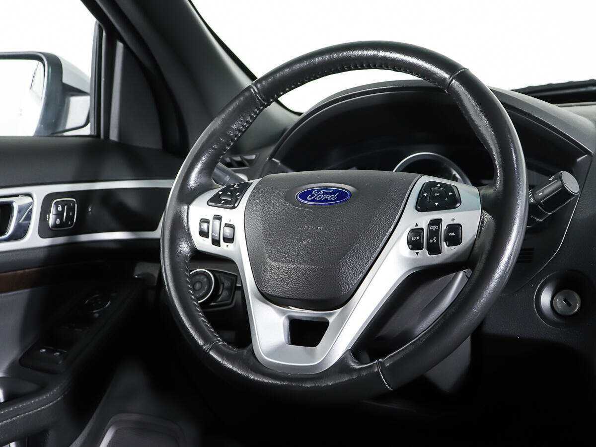 Купить Ford Explorer, 2013, 69 855 км.. Фото: #15