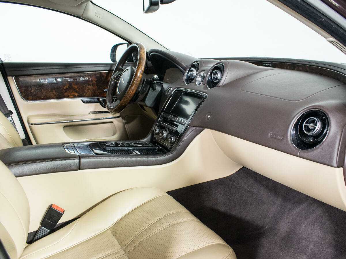 Купить Jaguar XJ, 2014, 143 000 км.. Фото: #8