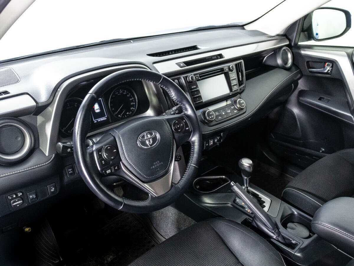 Купить Toyota RAV4, 2016, 141 638 км.. Фото: #10