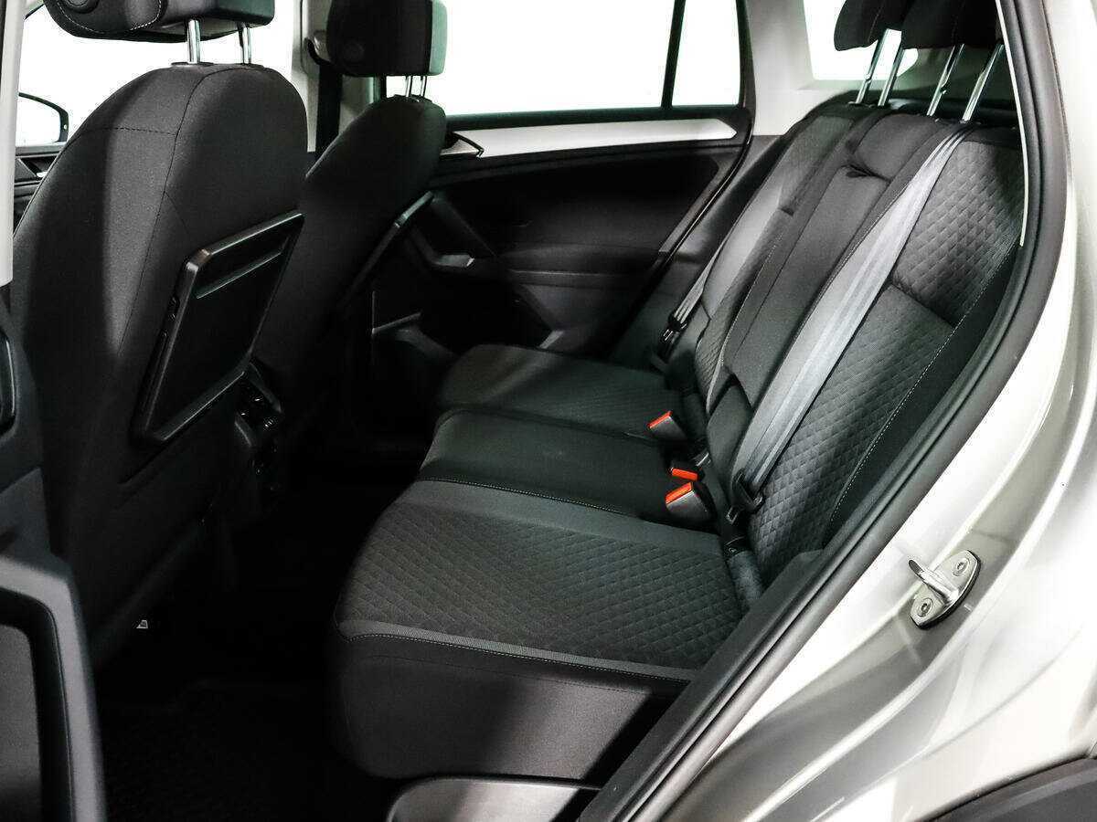 Купить Volkswagen Tiguan, 2017, 128 593 км.. Фото: #9