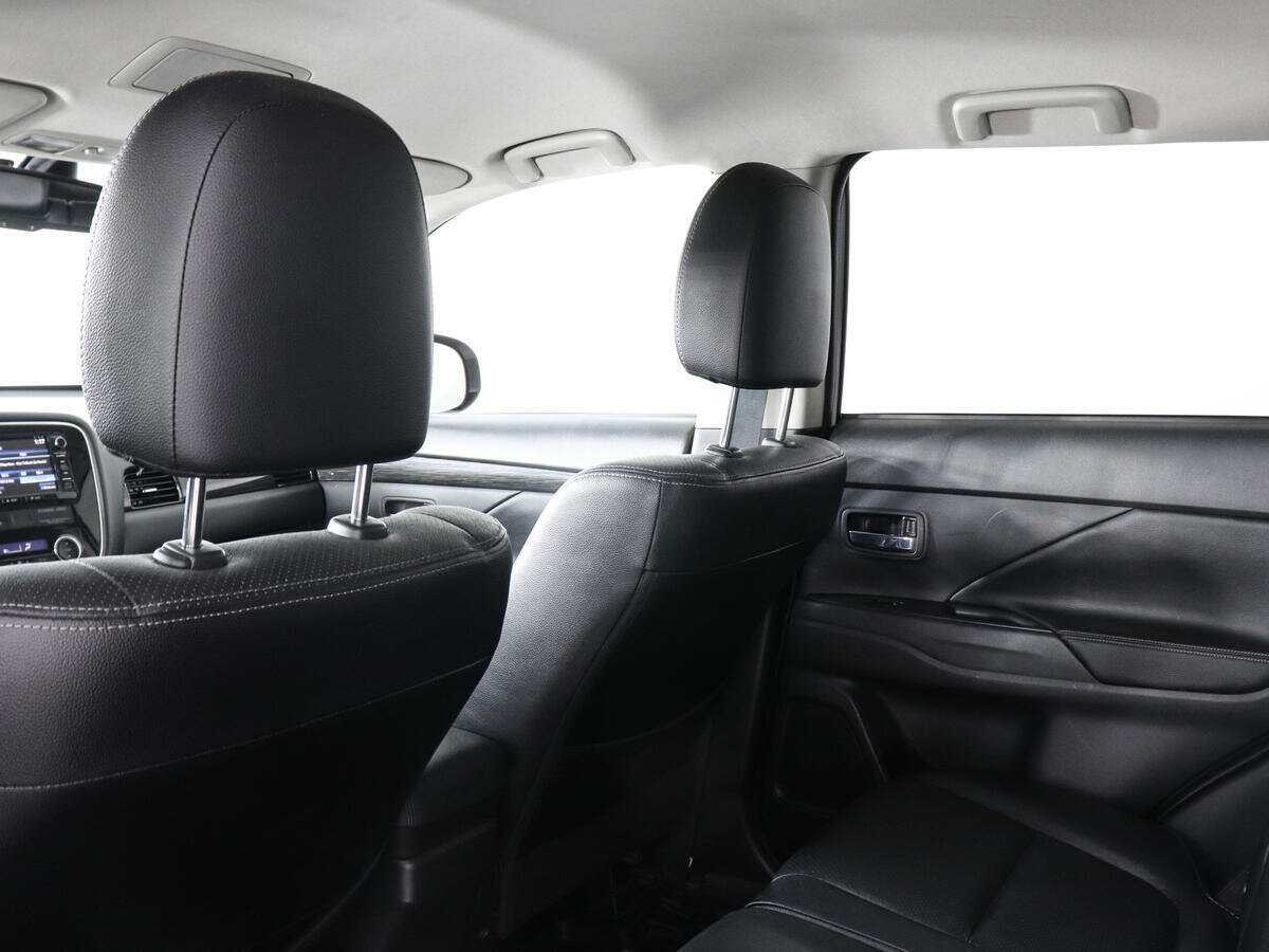 Купить Mitsubishi Outlander, 2016, 87 241 км.. Фото: #11