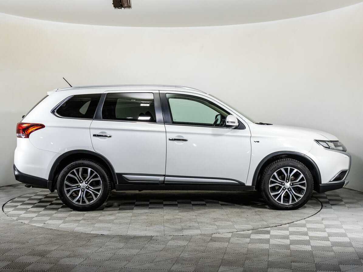 Купить Mitsubishi Outlander, 2016, 152 720 км.. Фото: #3