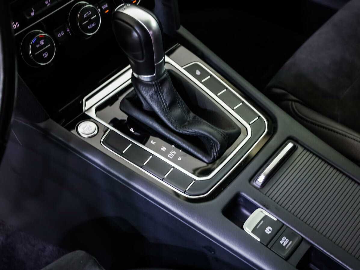 Купить Volkswagen Passat, 2017, 114 888 км.. Фото: #14