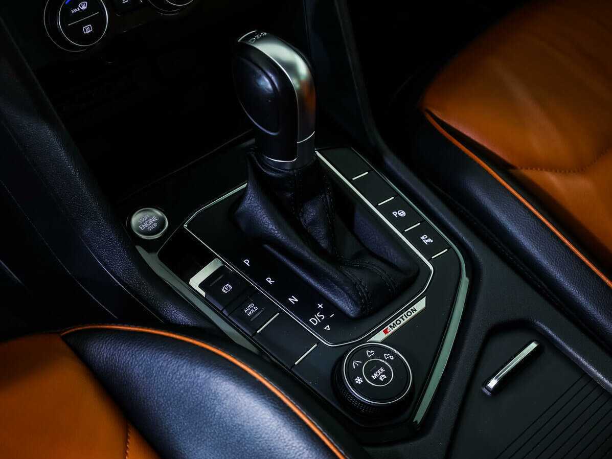 Купить Volkswagen Tiguan, 2018, 143 609 км.. Фото: #13