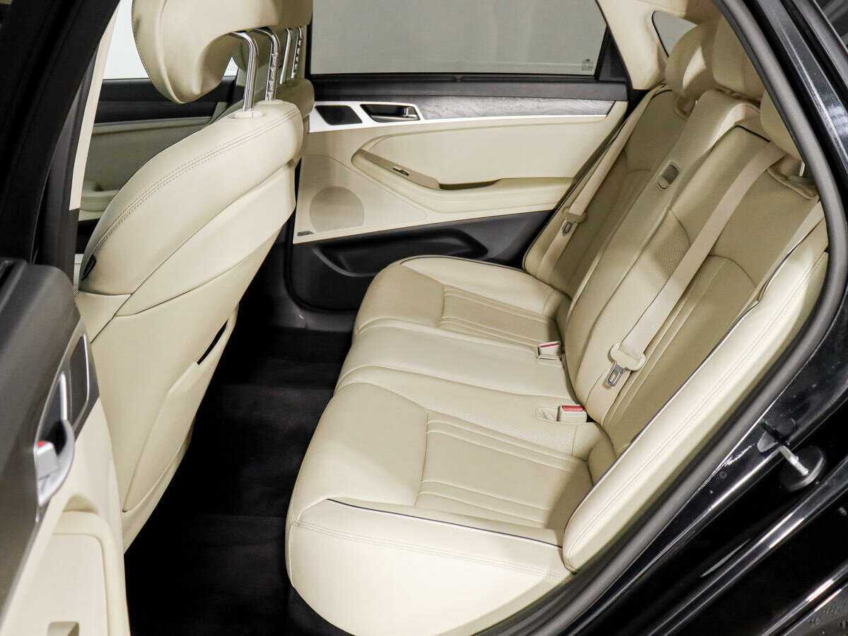 Купить Hyundai Genesis, 2015, 66 376 км.. Фото: #10