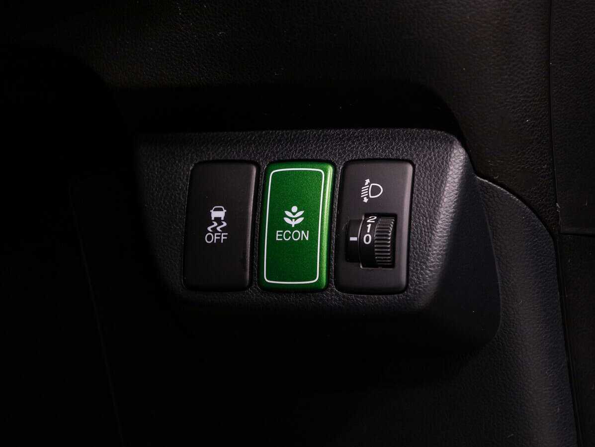 Купить Honda Fit Shuttle, 2013, 144 645 км.. Фото: #15