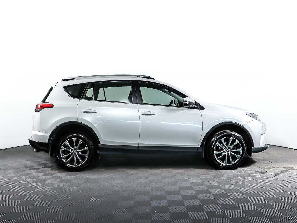 Купить Toyota RAV4, 2018, 130 044 км.. Фото: #2