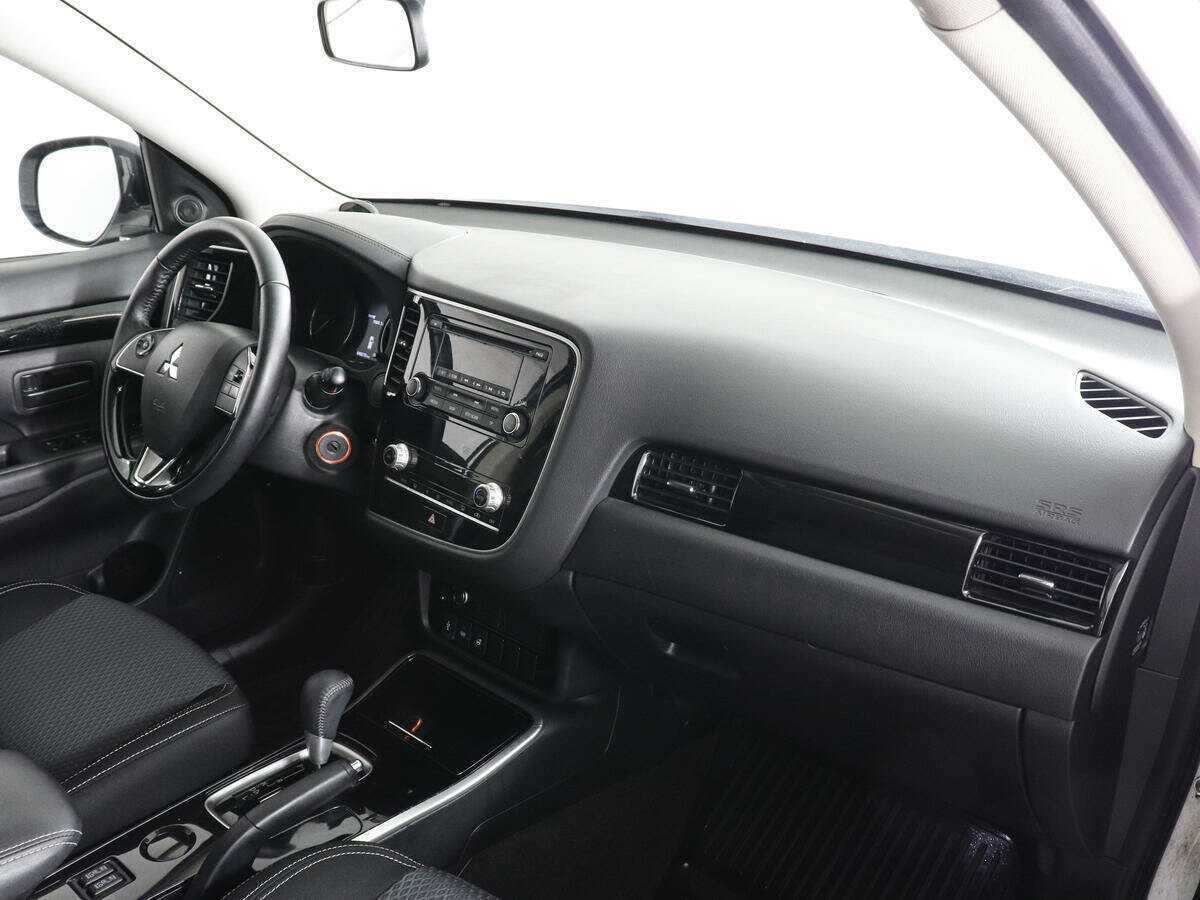 Купить Mitsubishi Outlander, 2020, 49 213 км.. Фото: #7