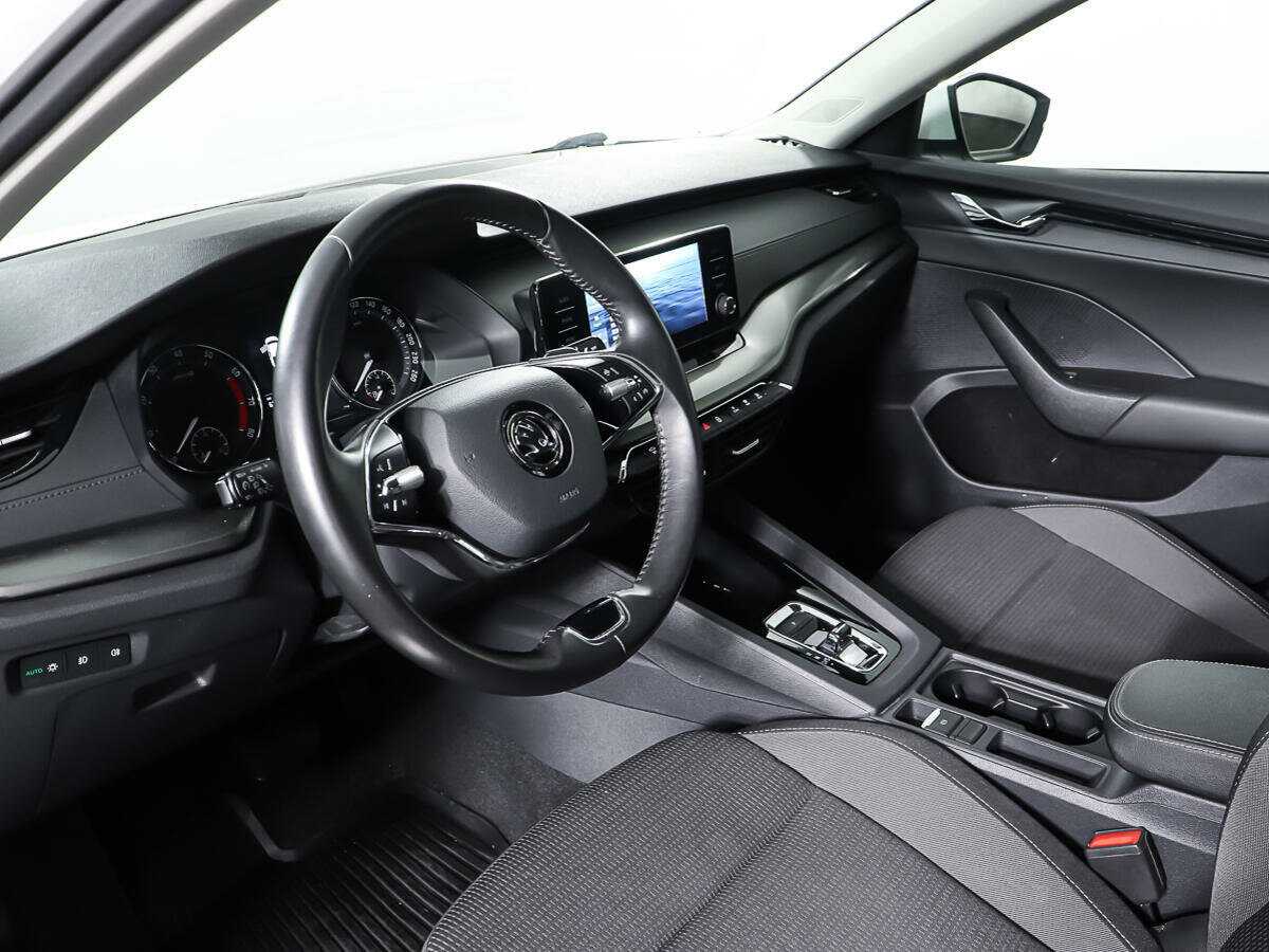 Купить Skoda Octavia, 2021, 61 170 км.. Фото: #12