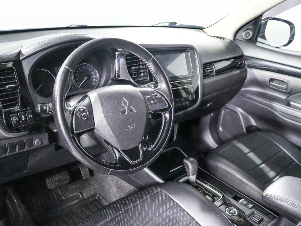 Купить Mitsubishi Outlander, 2019, 116 000 км.. Фото: #11