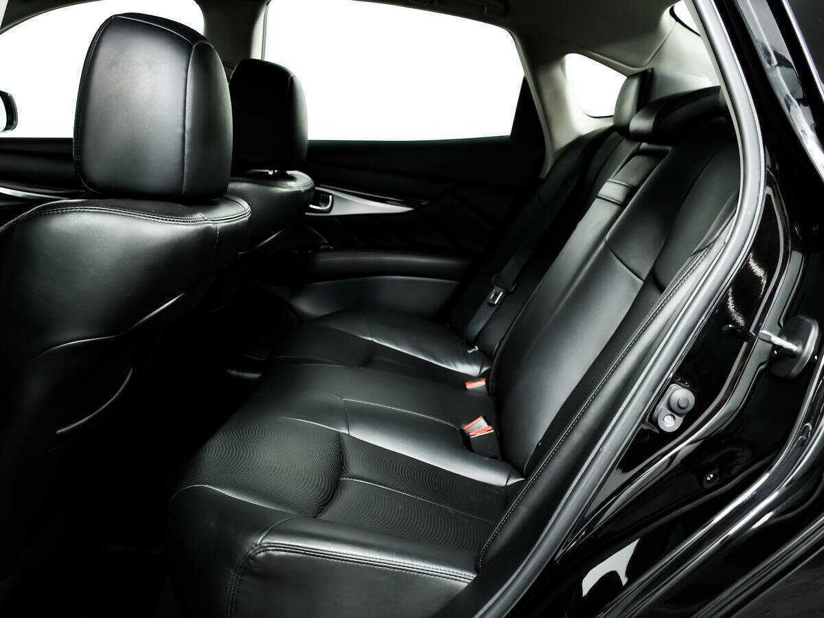 Купить Infiniti Q70, 2016, 300 524 км.. Фото: #11