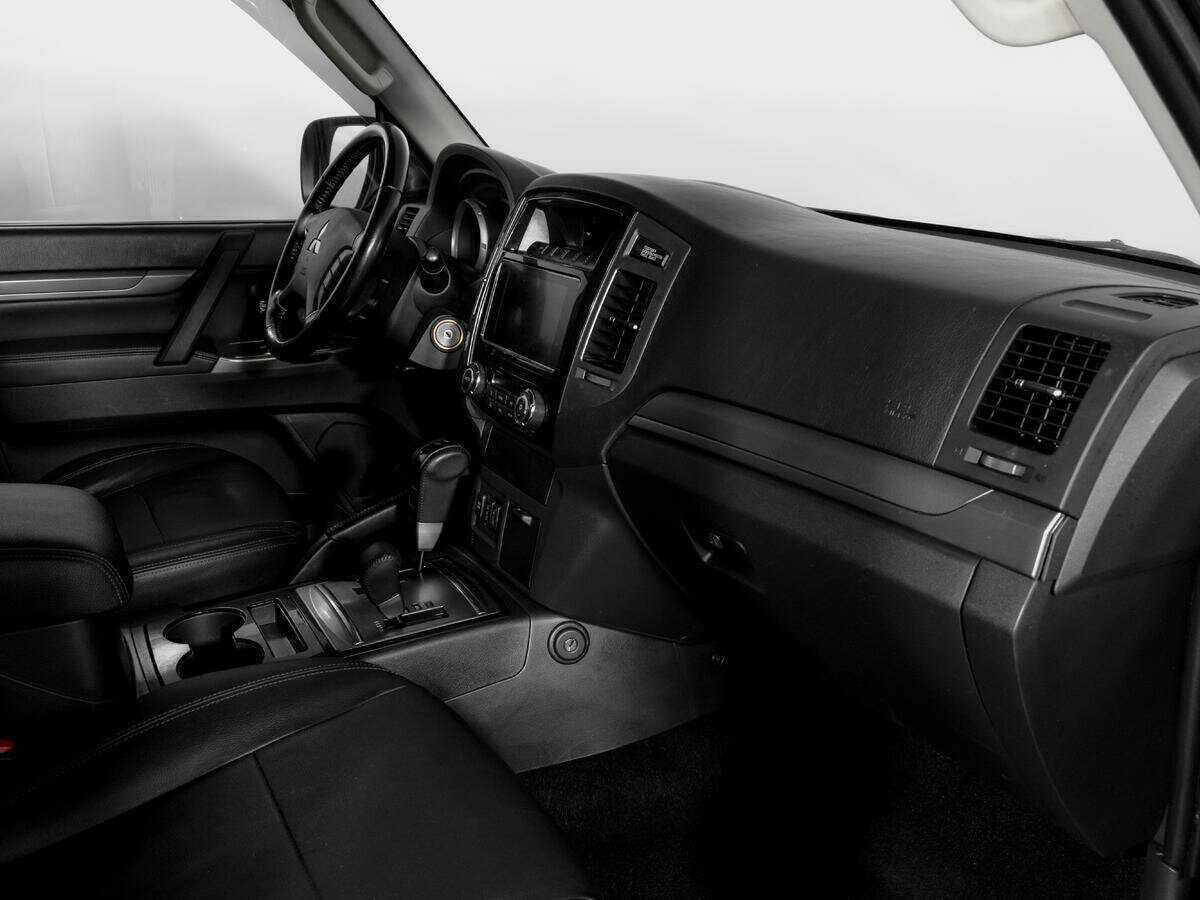 Купить Mitsubishi Pajero, 2017, 149 100 км.. Фото: #8