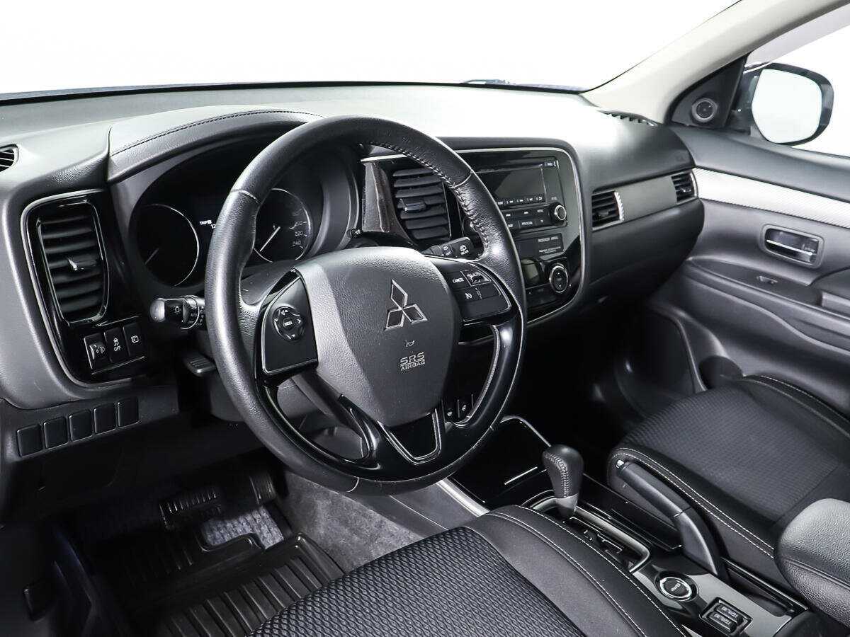 Купить Mitsubishi Outlander, 2018, 71 629 км.. Фото: #12