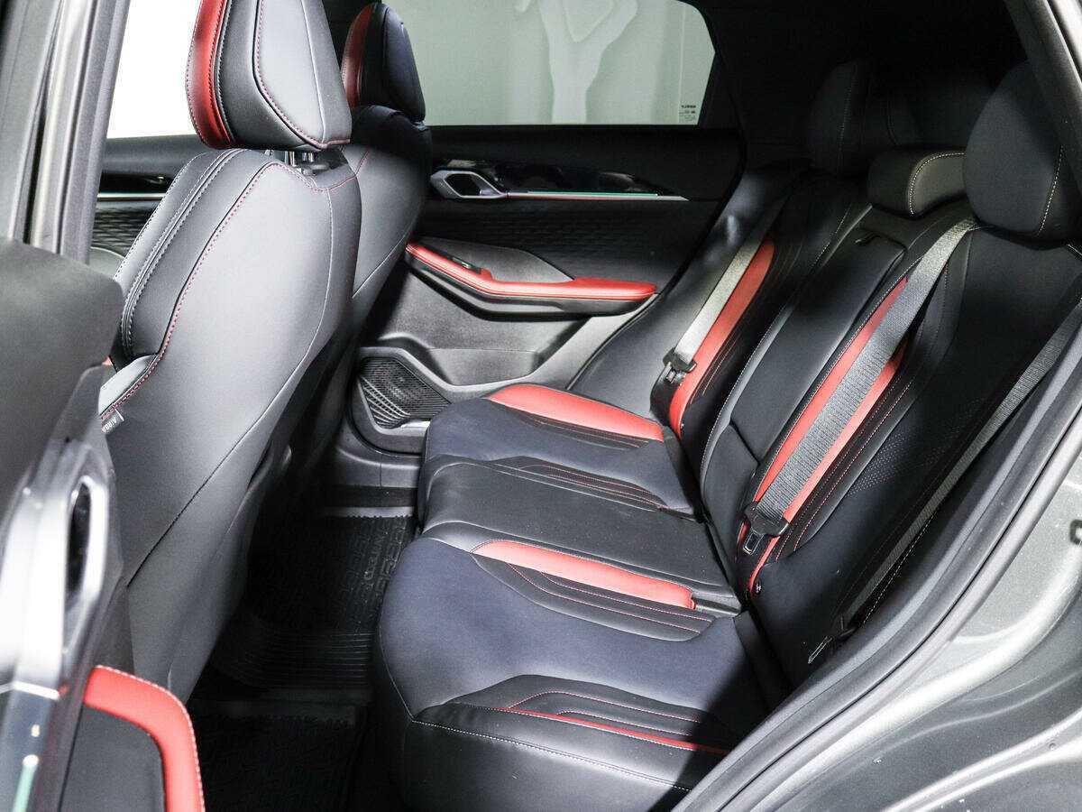 Купить Geely Coolray, 2023, 16 393 км.. Фото: #9