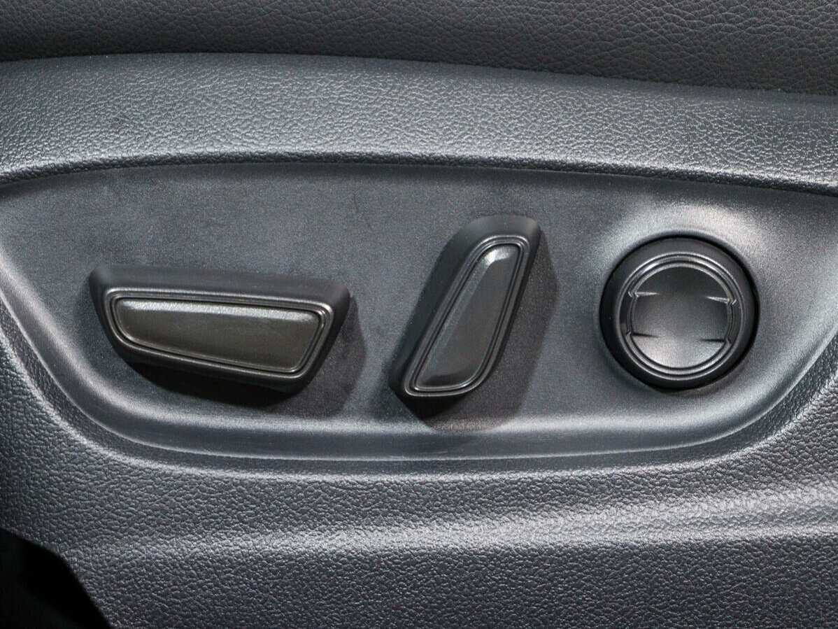 Купить Toyota Camry, 2019, 52 430 км.. Фото: #14