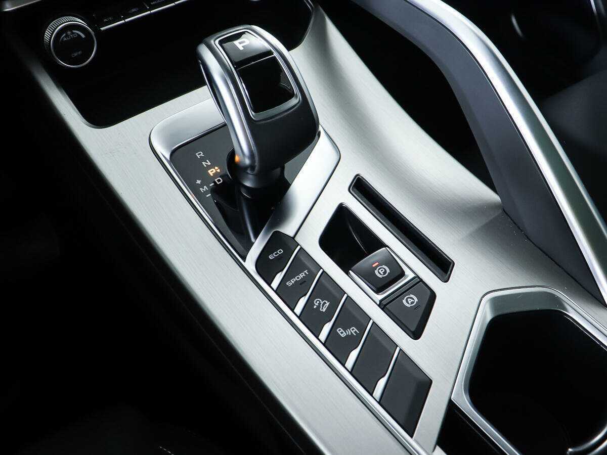 Купить Джили Кулрэй, 2021, 42 754 км.. Фото: #17