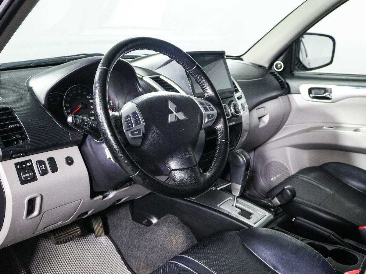 Купить Mitsubishi Pajero Sport, 2012, 53 231 км.. Фото: #10
