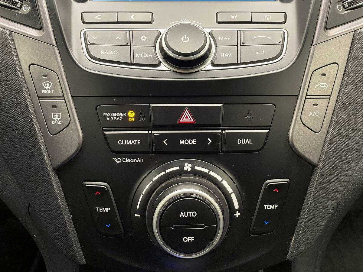 Купить Hyundai Santa Fe, 2015, 67 852 км.. Фото: #22