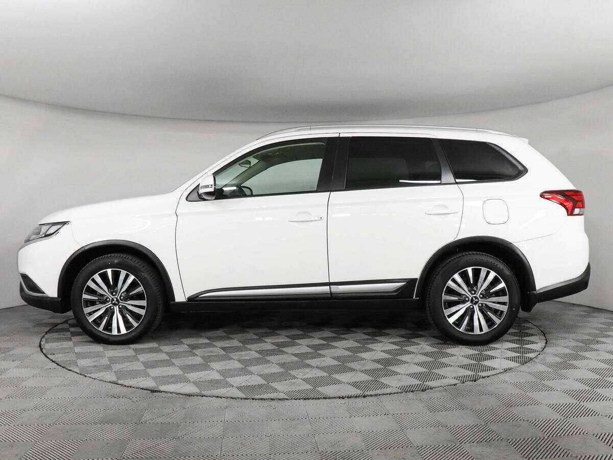 Купить Mitsubishi Outlander, 2021, 48 353 км.. Фото: #7