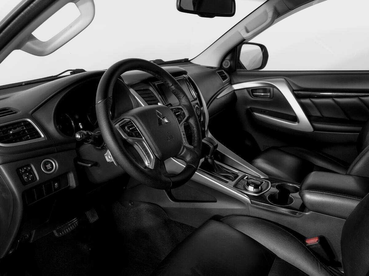 Купить Mitsubishi Pajero Sport, 2018, 137 547 км.. Фото: #15