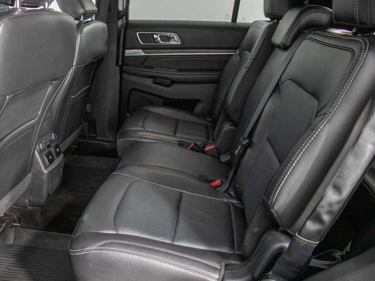 Купить Ford Explorer, 2018, 114 388 км.. Фото: #10