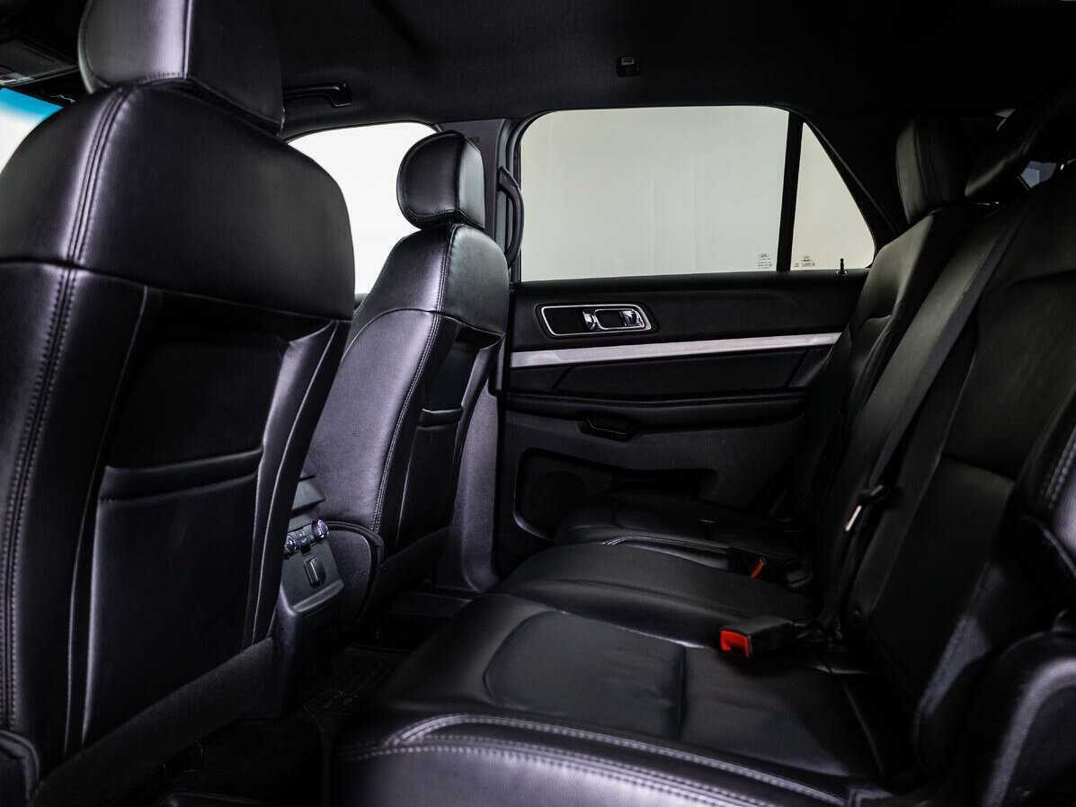 Купить Ford Explorer, 2016, 265 349 км.. Фото: #10