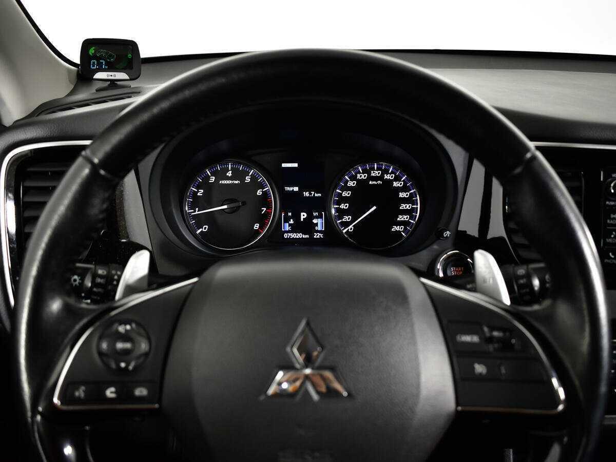 Купить Mitsubishi Outlander, 2016, 75 010 км.. Фото: #9