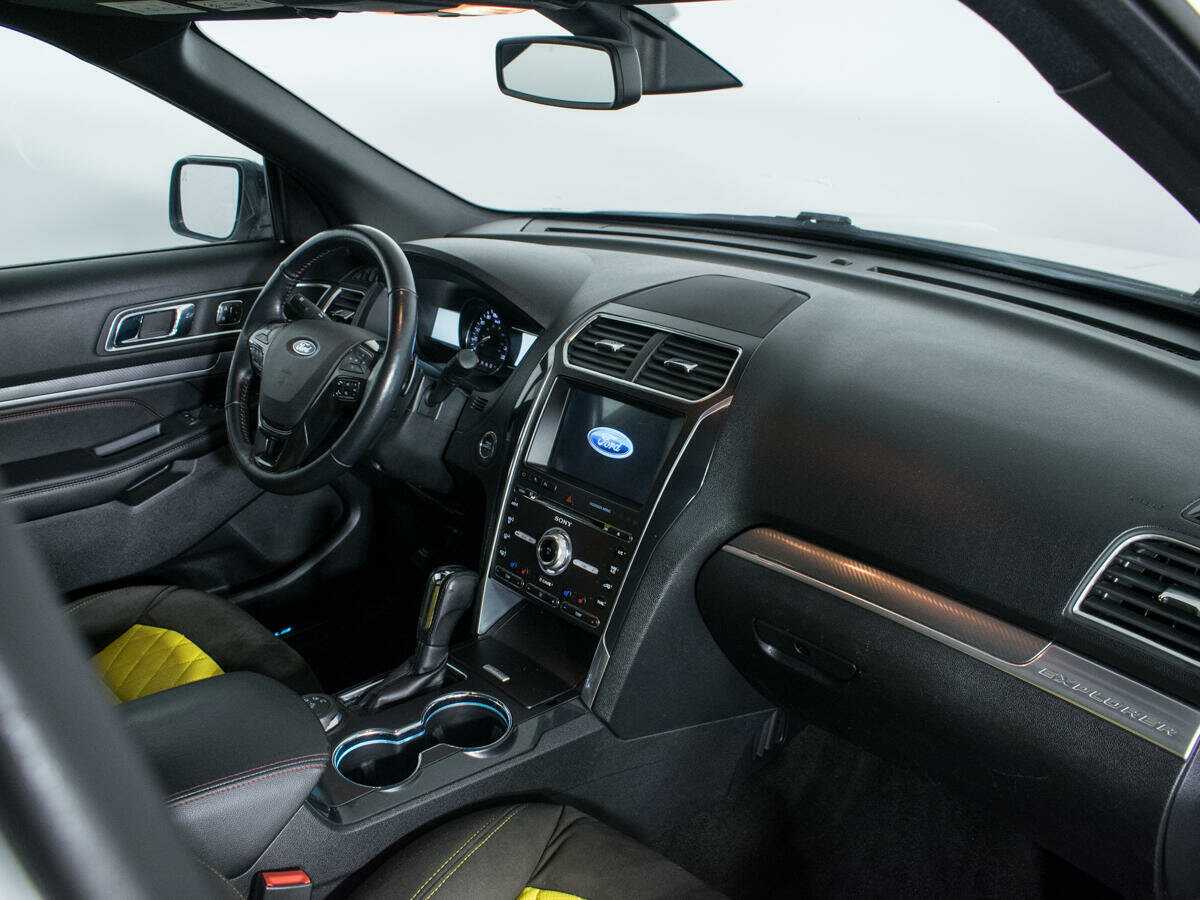Купить Ford Explorer, 2016, 151 527 км.. Фото: #5