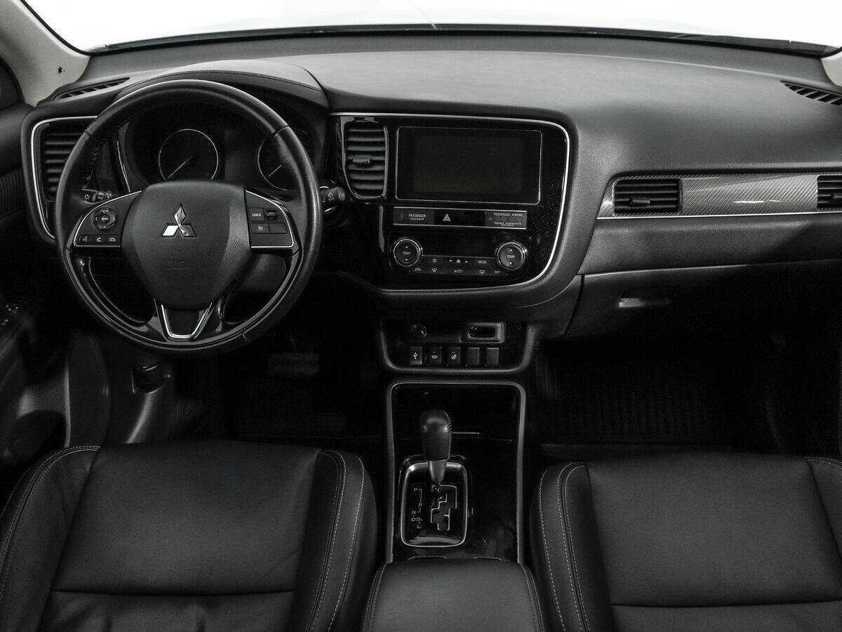 Купить Mitsubishi Outlander, 2019, 71 230 км.. Фото: #9