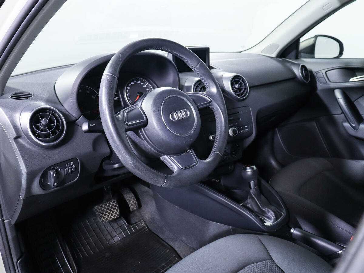 Купить Audi A1, 2013, 66 870 км.. Фото: #10