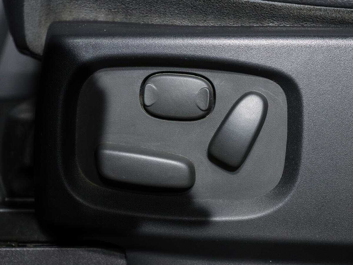 Купить Land Rover Discovery, 2013, 223 729 км.. Фото: #17