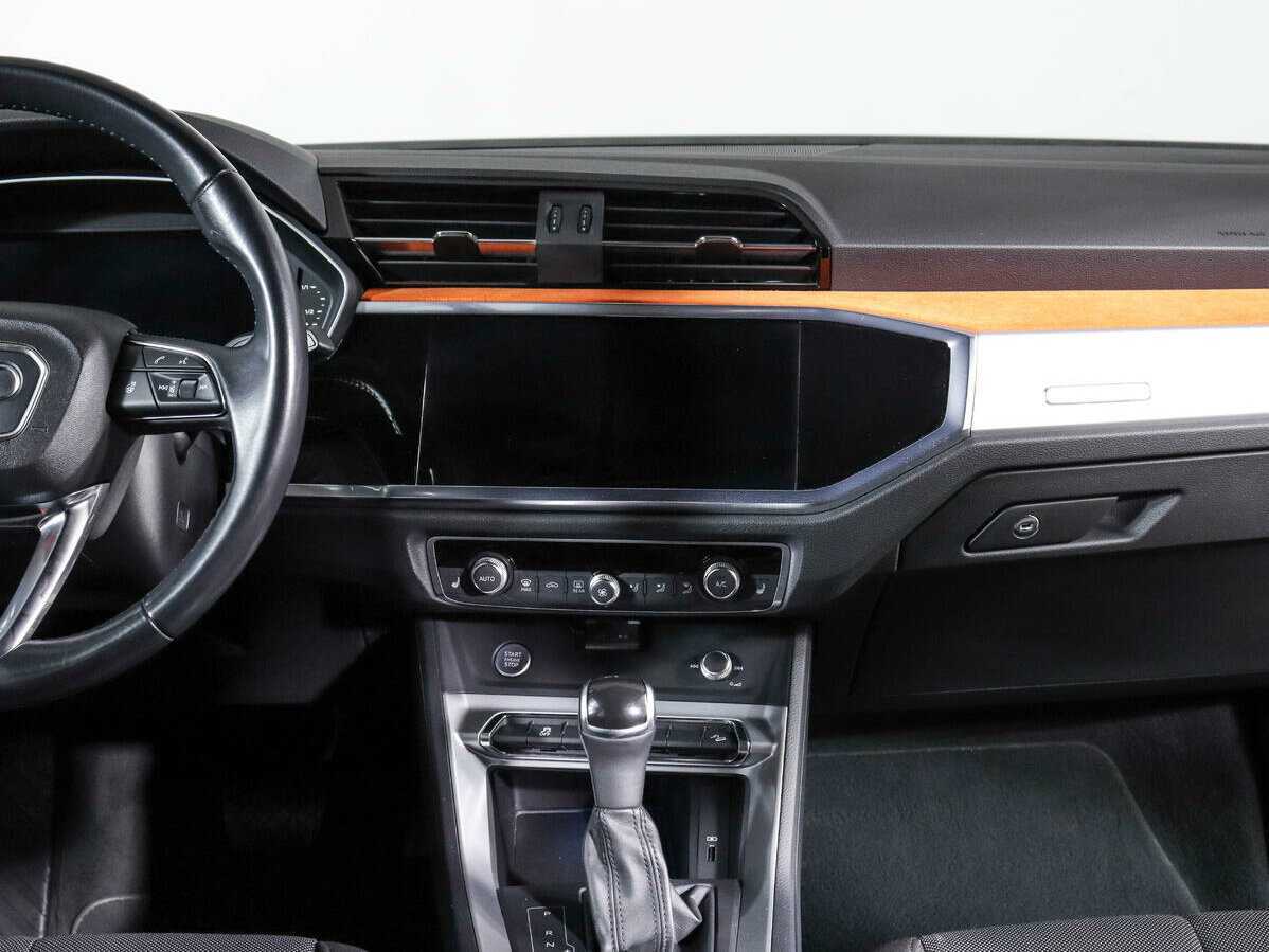 Купить Audi Q3, 2019, 68 570 км.. Фото: #10