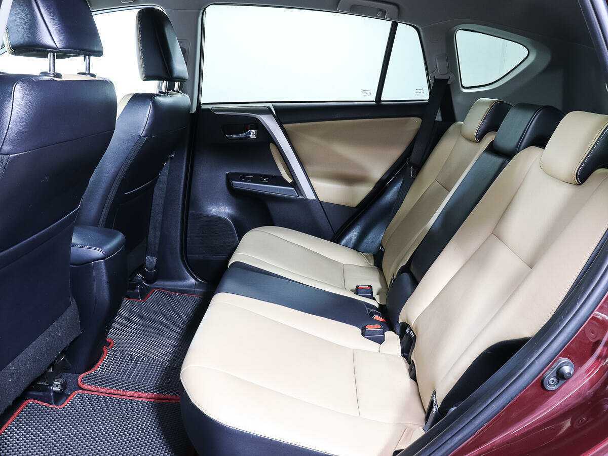 Купить Toyota RAV4, 2018, 87 700 км.. Фото: #8