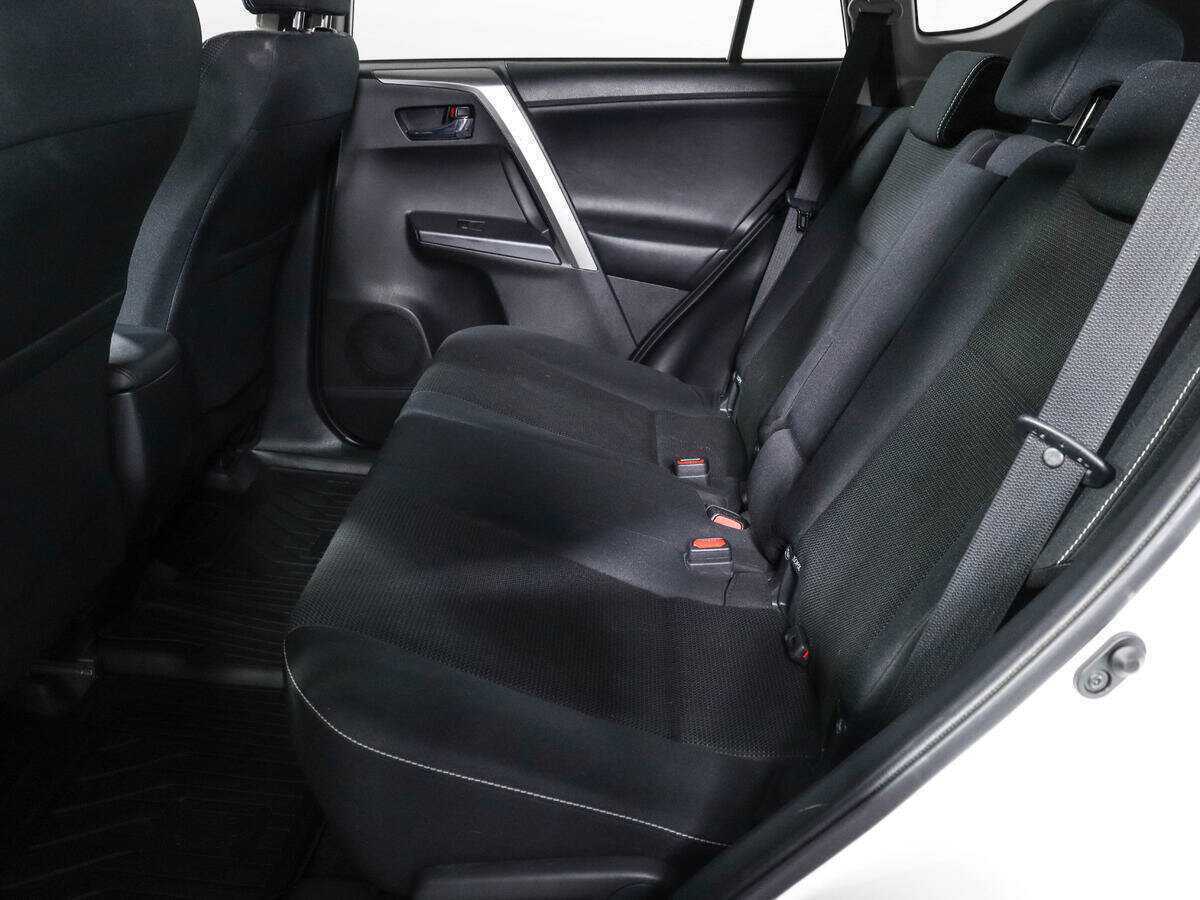 Купить Toyota RAV4, 2015, 68 355 км.. Фото: #9