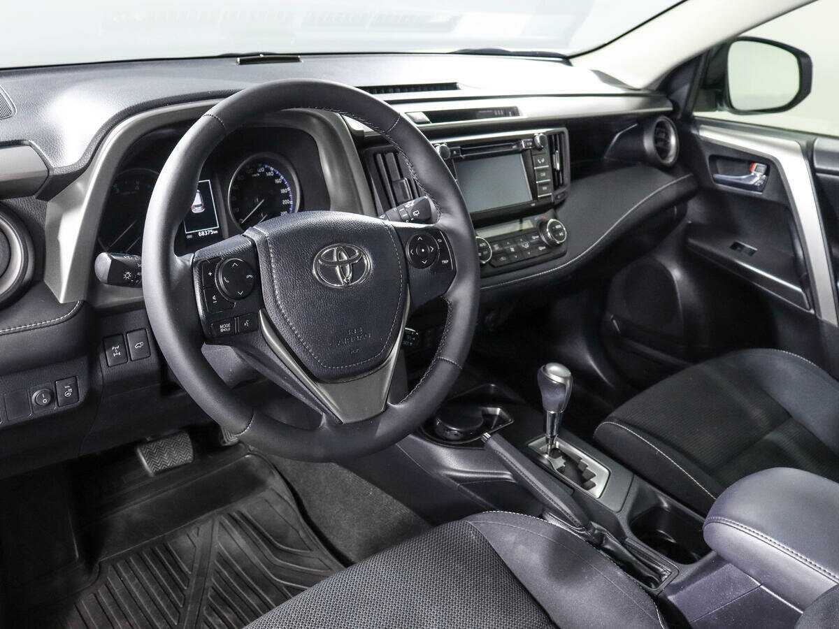 Купить Toyota RAV4, 2015, 68 355 км.. Фото: #13