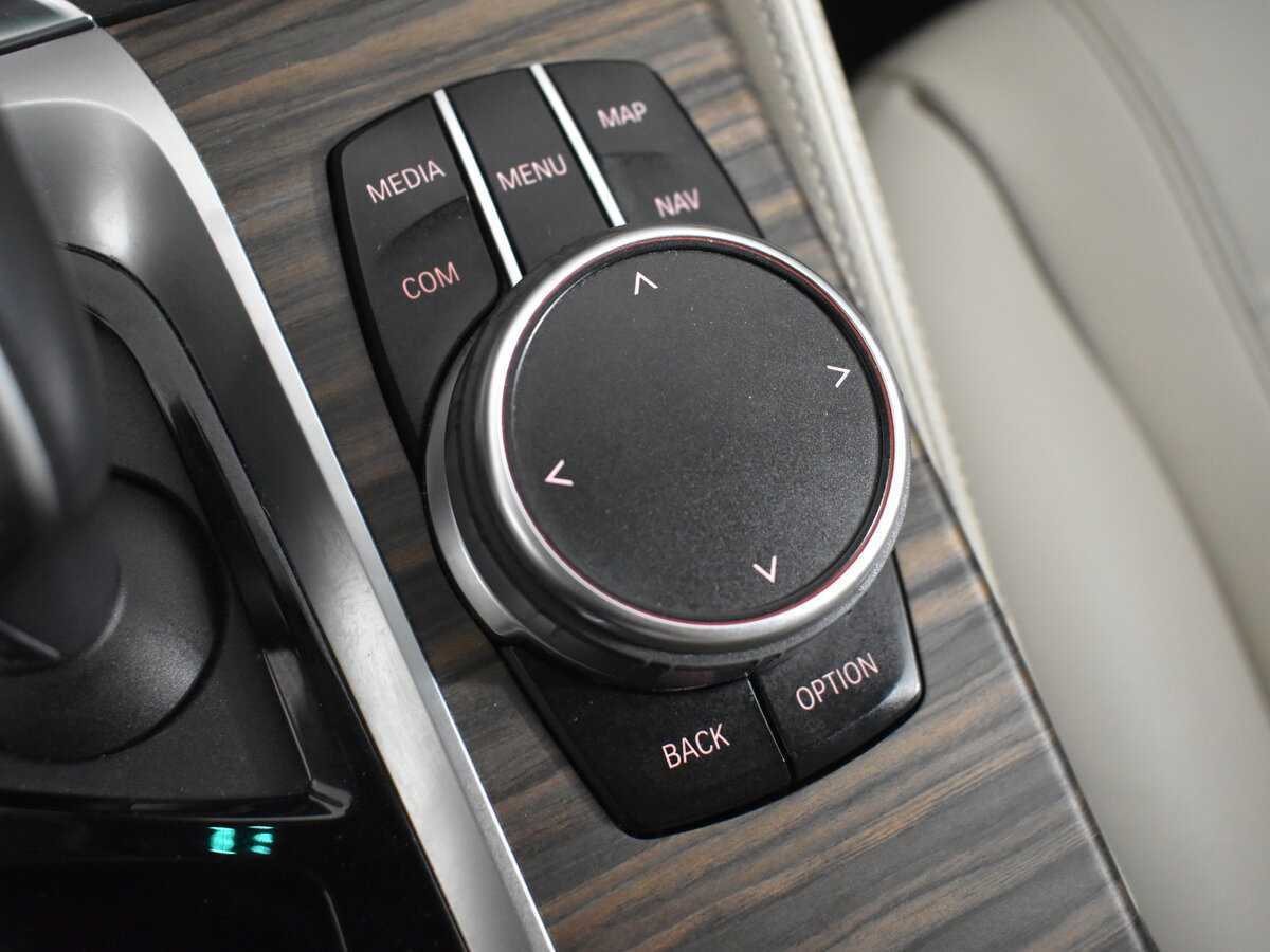 Купить BMW 5 серии, 2019, 166 000 км.. Фото: #19