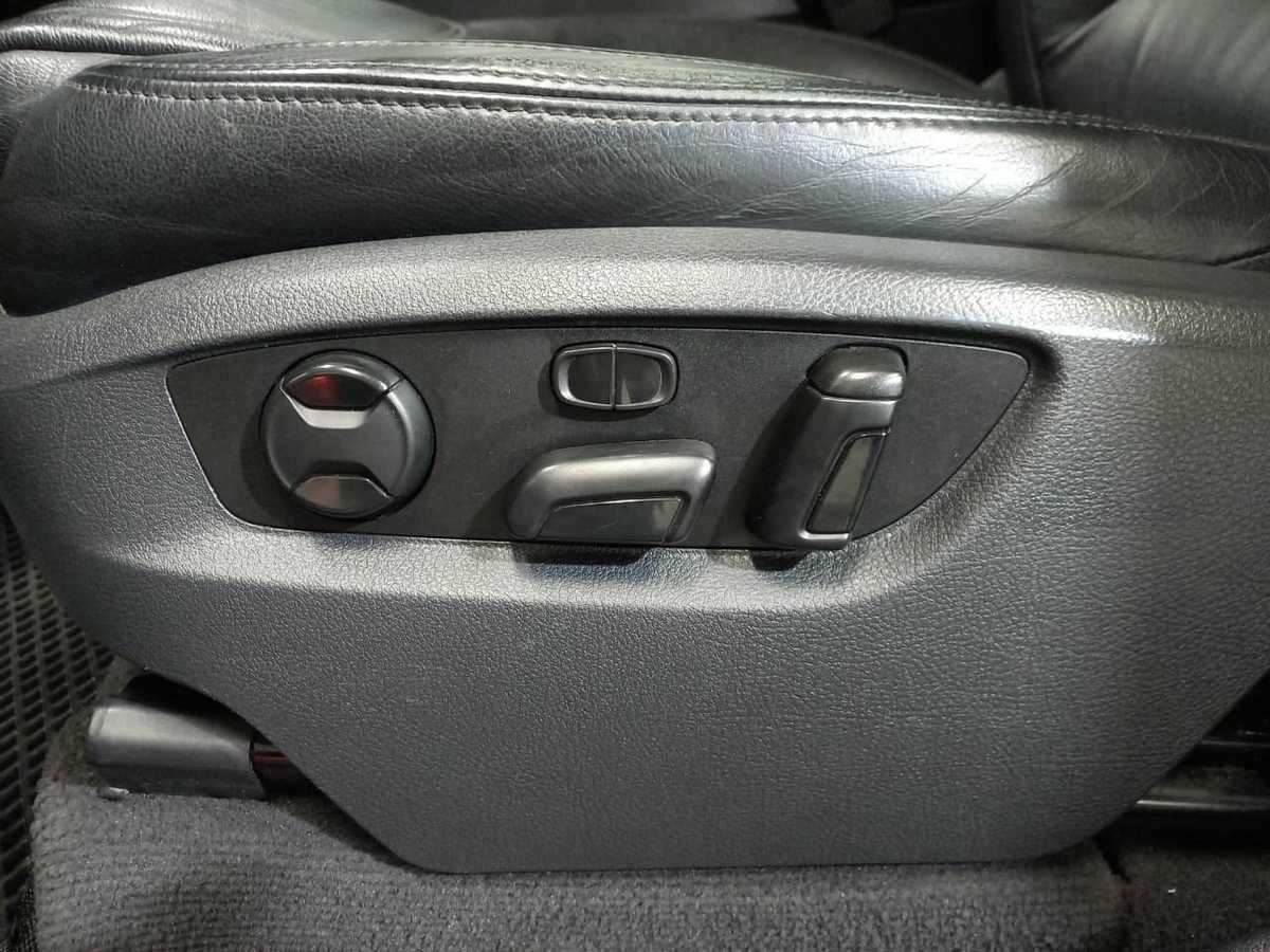 Купить Volkswagen Touareg, 2013, 181 119 км.. Фото: #16