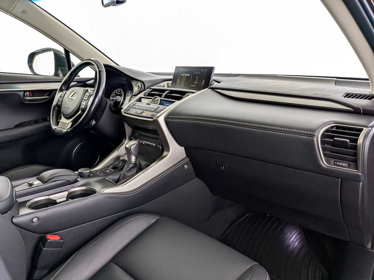 Купить Lexus NX, 2017, 64 168 км.. Фото: #8