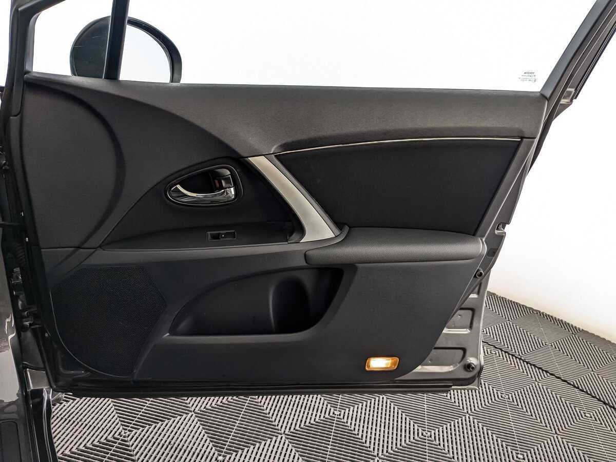 Купить Тойота Авенсис, 2012, 87 994 км.. Фото: #19