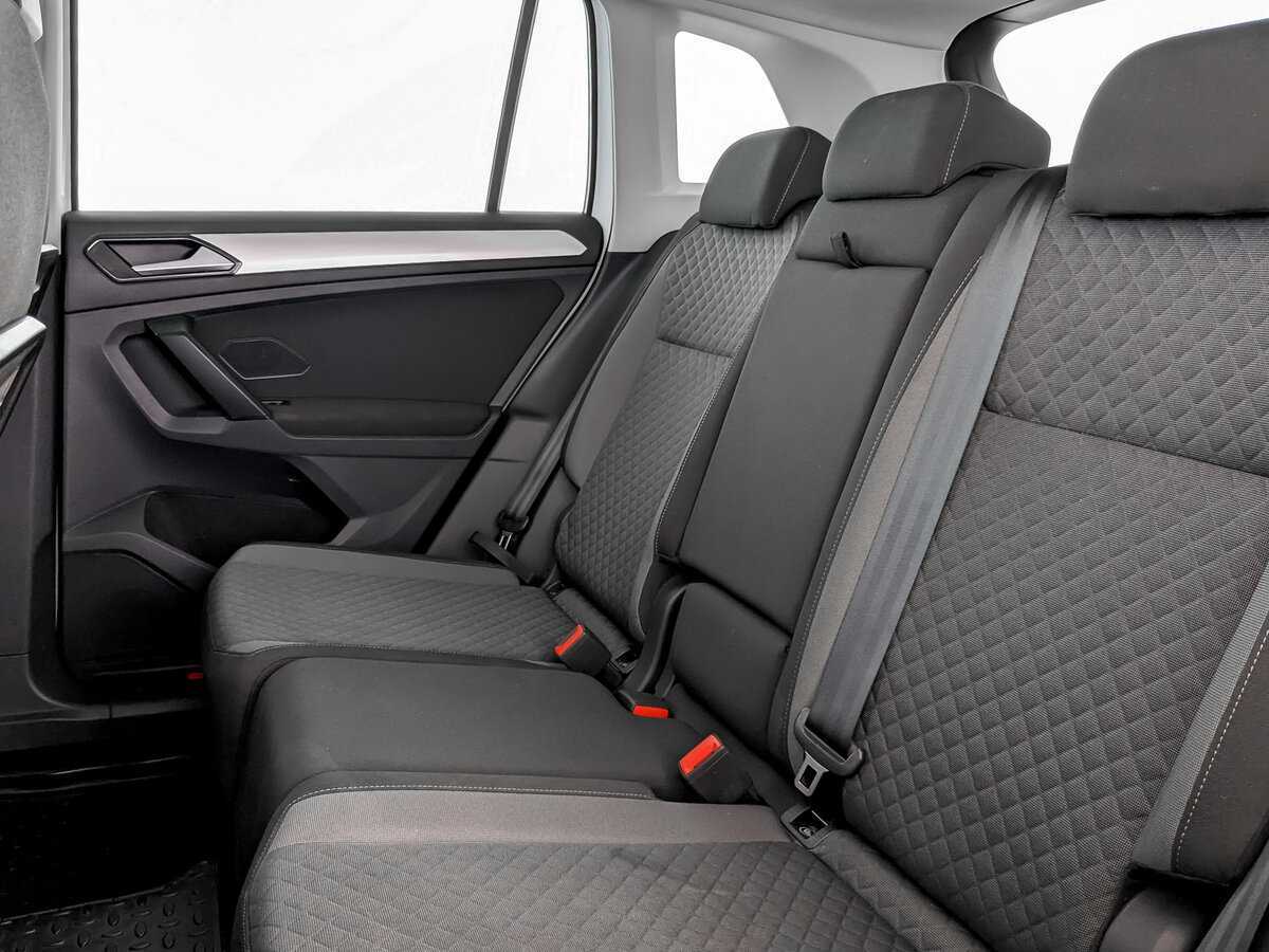 Купить Volkswagen Tiguan, 2017, 149 199 км.. Фото: #9