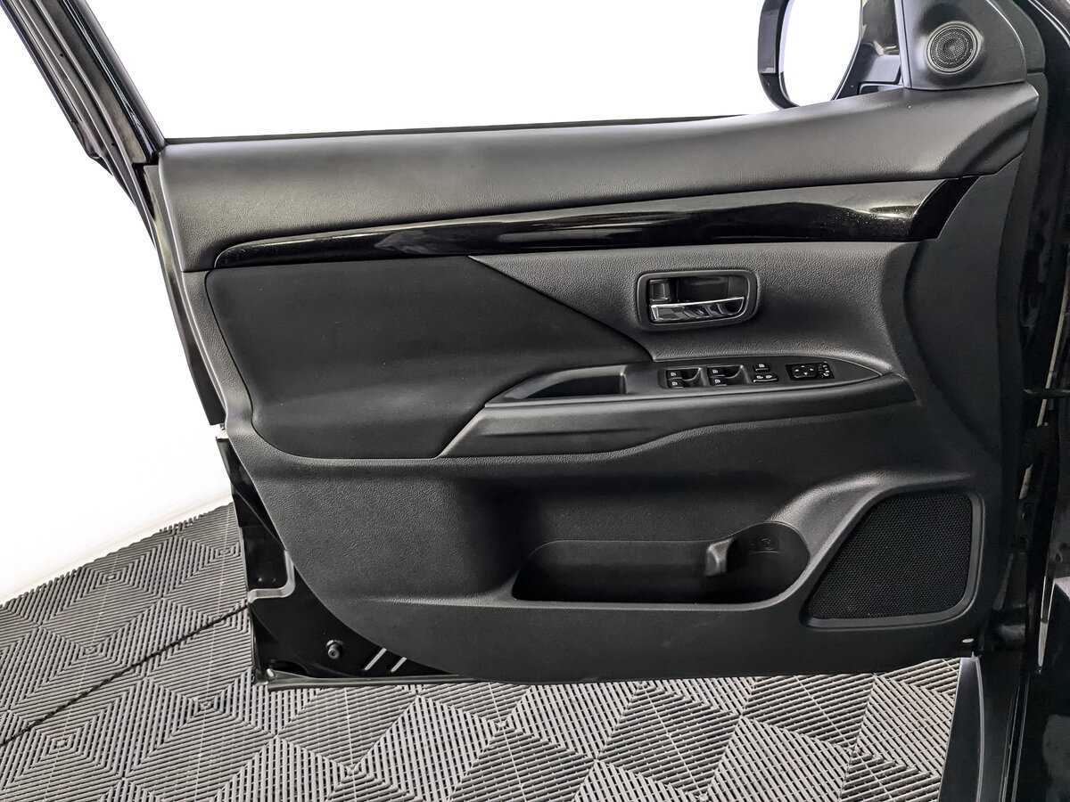 Купить Mitsubishi Outlander, 2019, 94 451 км.. Фото: #14
