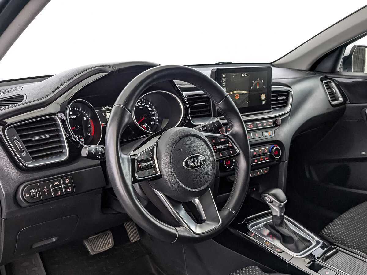 Купить Kia Ceed, 2019, 39 153 км.. Фото: #9