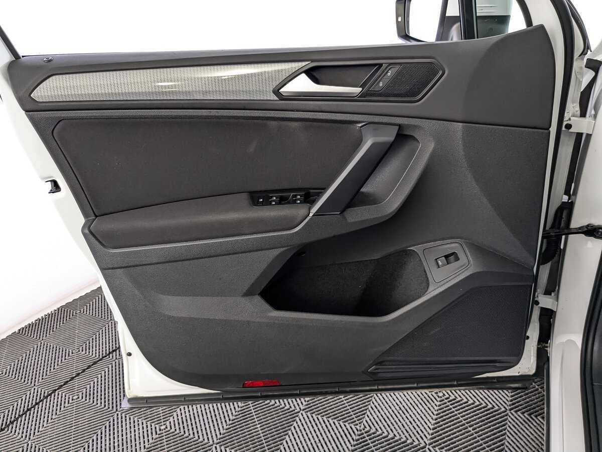 Купить Volkswagen Tiguan, 2021, 48 833 км.. Фото: #14