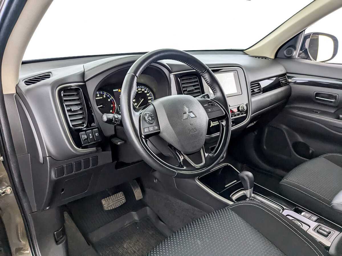 Купить Mitsubishi Outlander, 2021, 70 825 км.. Фото: #12